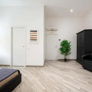 navona-7-suite.it-romehotels.com/