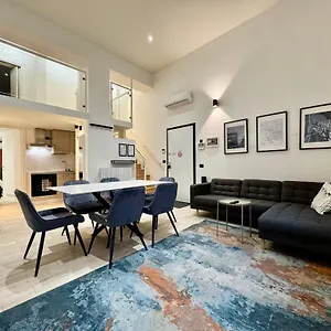 Apartamento Future, Milão